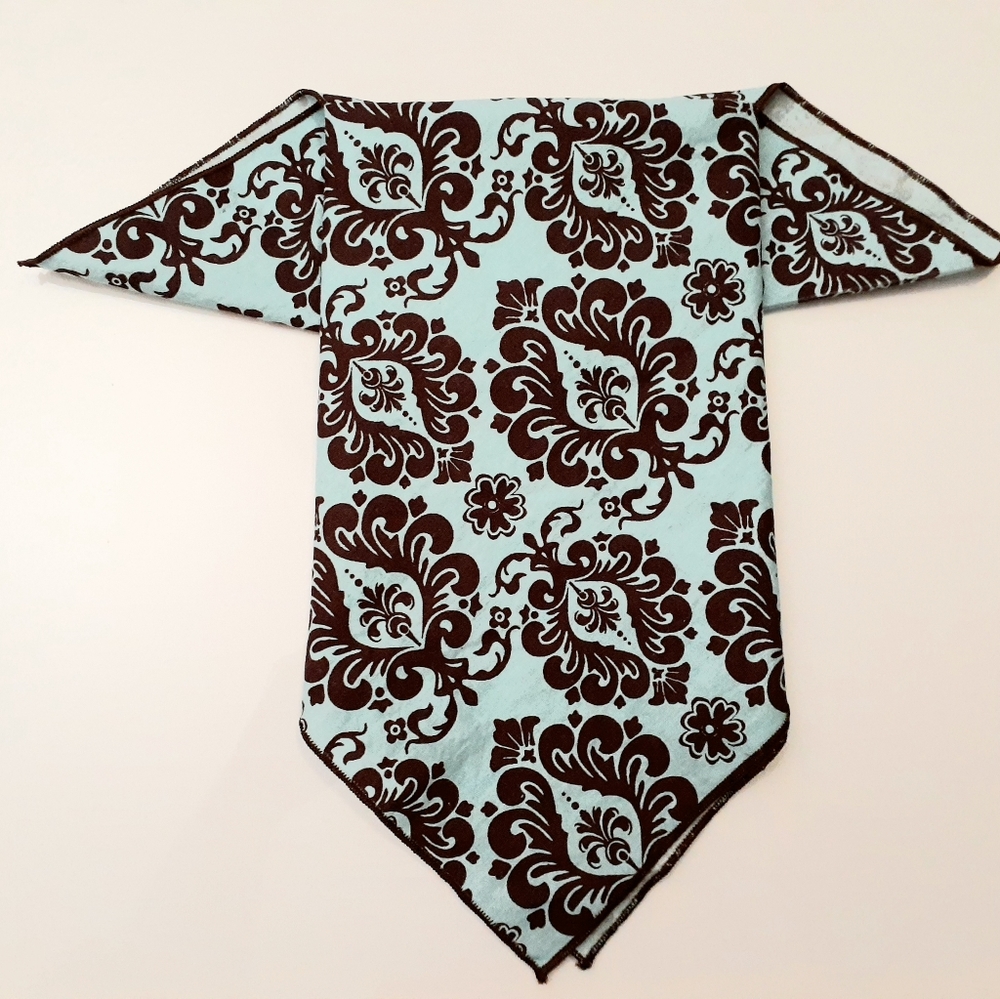 Bandana - Picture 2 of 6
